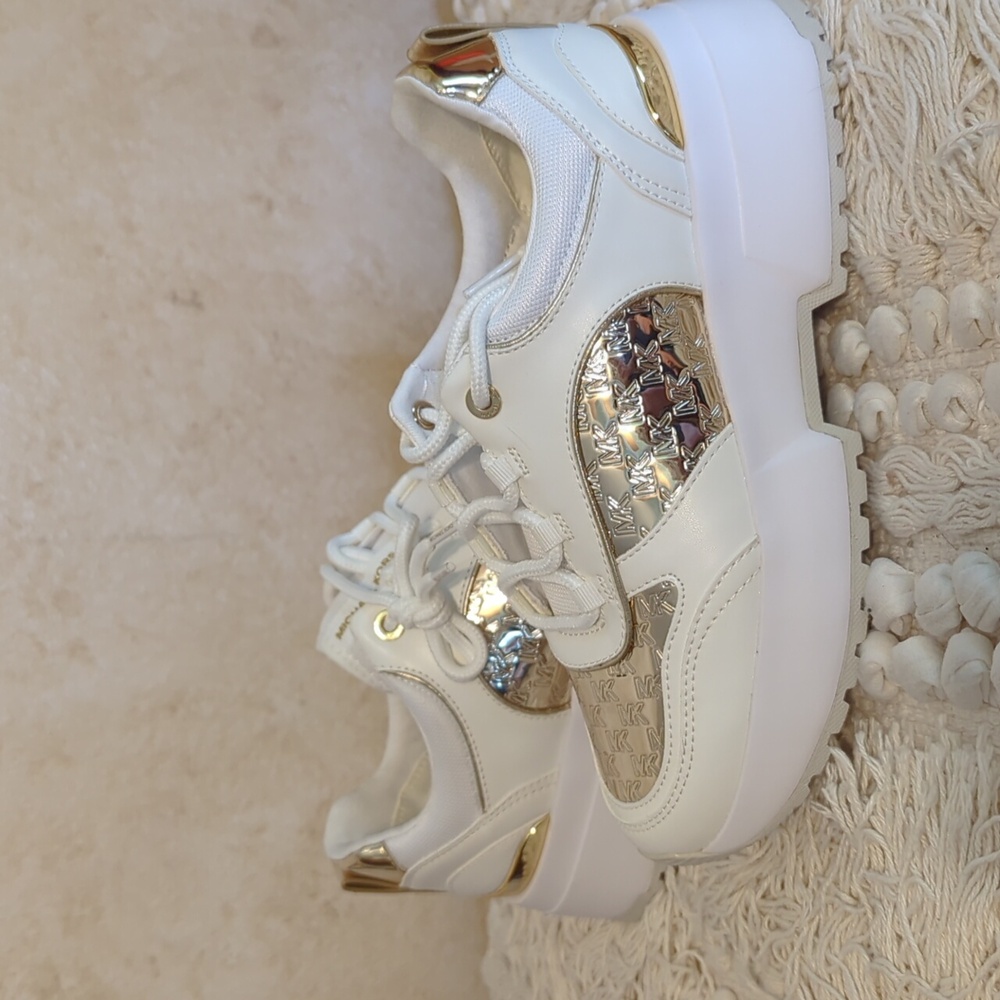 Michael Kors Sneakers NWOT 7 - Picture 2 of 7